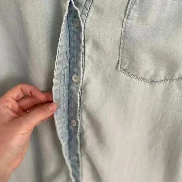 Anthropologie Holding Horses Button Down Shirt Denim Lace Blue Size S - Picture 3 of 9